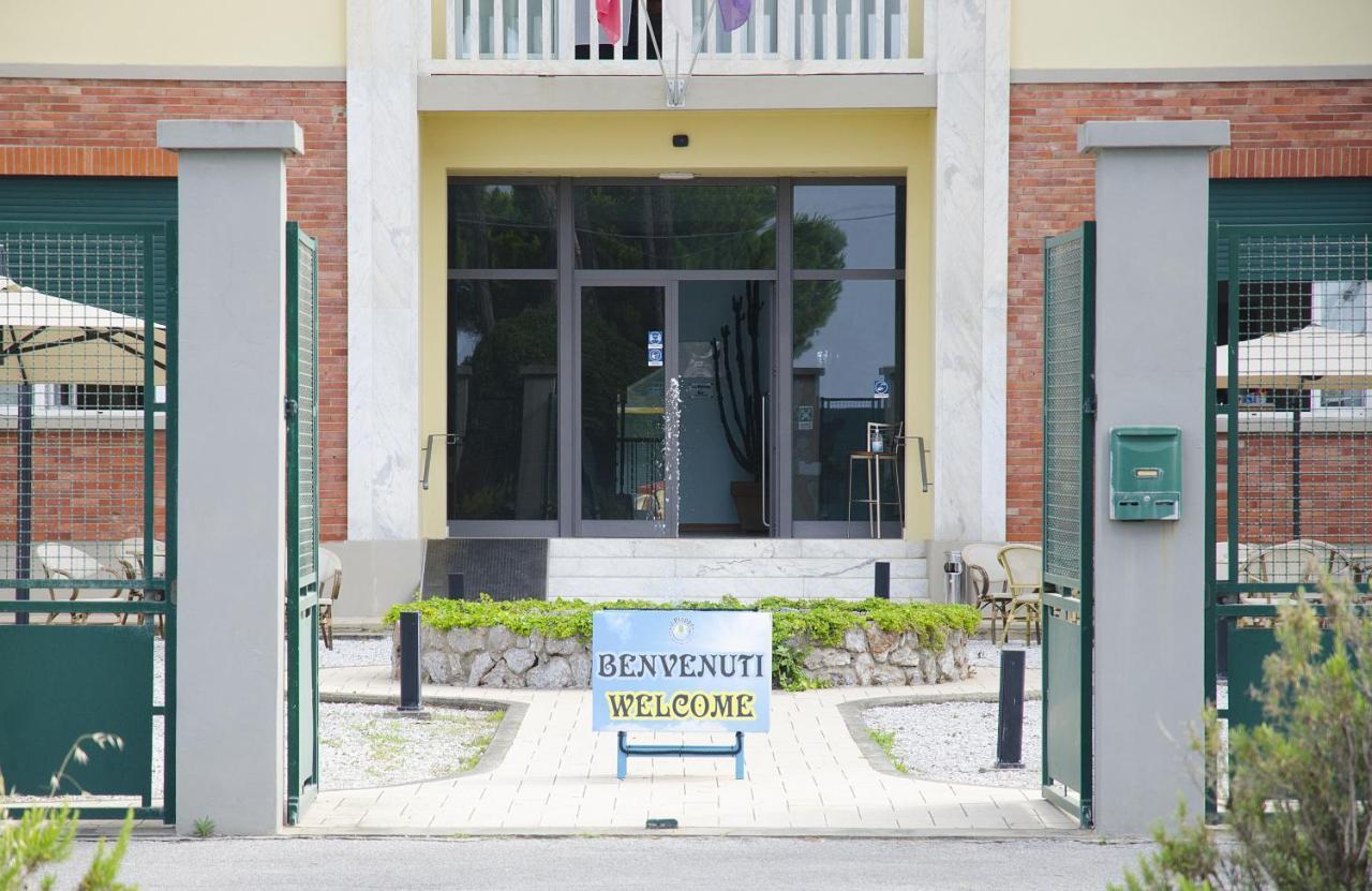 Casa Per Ferie Il Pioppo Hotel Marina di Massa Eksteriør billede